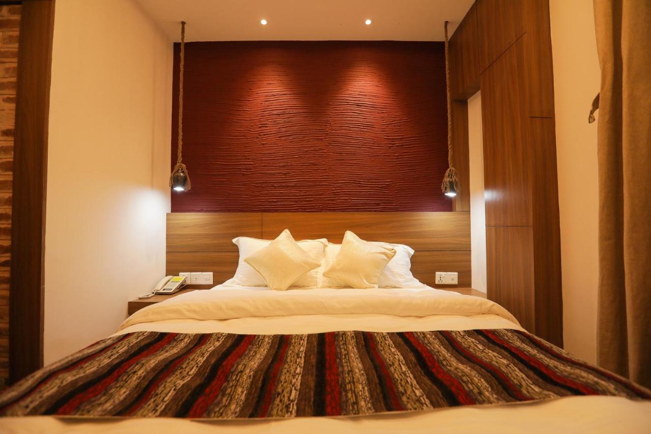 Flying Yak Kathmandu Hotel Bagian luar foto